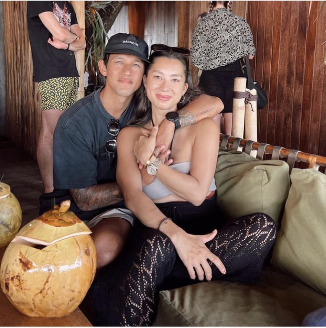 Jennifer Bachdim, istri dari pesepakbola Irfan Bachdim kini menjadi tulang punggung dan bekerja mencari nafkah. Hal ini karena Irfan Bachdim tak lagi memperpanjang kontrak di Klub Persis Solo dan belum menemukan klub baru. Foto: Dok. Instagram Jennifer Bachdim