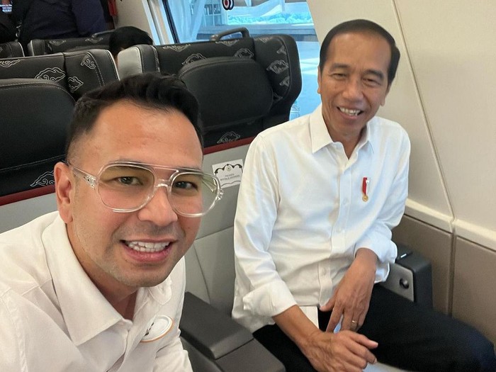 Kereta Cepat Jakarta Bandung Artis-artis jajal naik Kereta Cepat Jakarta-Bandung