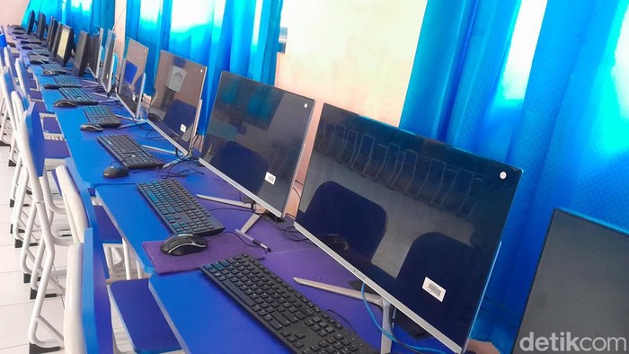 Komputer SMPN 2 Parigi yang pinjam dari pemkab Pangandaran