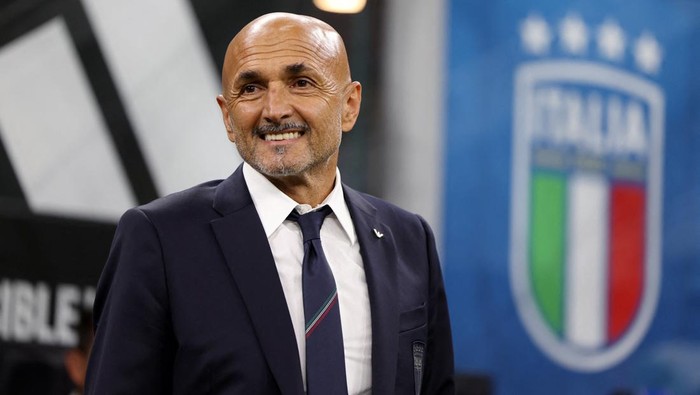 Soccer Football - Euro 2024 Qualifier - Group C - Italy v Ukraine - San Siro, Milan, Italy - September 12, 2023 Italy coach Luciano Spalletti before the match REUTERS/Claudia Greco