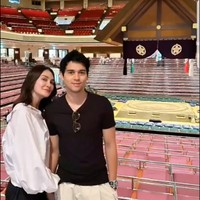 Selama di Jepang Luna dan Maxime tampak mengunjungi sejumlah tempat wisata bersama. Selalu kompak, keduanya pun kerap memamerkan kemesraan mereka. Foto: Instagram/@maximemoon