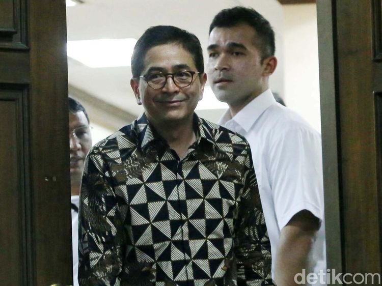 Momen Arsjad Pamit saat Rapat Pemenangan Ganjar