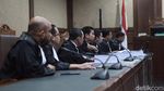 Momen Lukas Enembe Jalani Sidang Tuntutan
