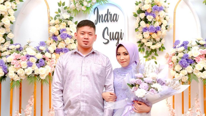 Gadis bernama Indrawati di Kabupaten Morowali, Sulawesi Tengah (Sulteng) dilamar pengusaha keturunan China, Sugianto dengan mahar uang Rp 1,1 miliar dan emas 100 gram.