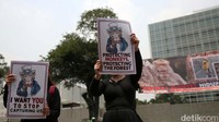 Mereka juga menuntut Badan Riset dan Inovasi Nasional (BRIN) melakukan penelitian untuk upaya konservasi monyet ekor panjang di Indonesia serta tidak menerbitkan rekomendasi kuota ekspor.  