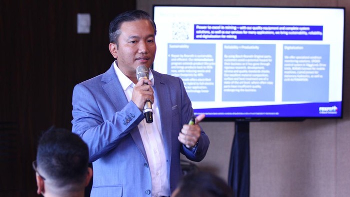 Pameran Pertambangan Kristo Kenmart, Managing Director, Bosch Rexroth di Indonesia berbicara dalam media session Bosch at Mining Indonesia 2023, Jakarta, Rabu (13/9/2023). Bosch Rexroth berkomitmen untuk terus mendukung pertumbuhan dan perkembangan industri pertambangan di Indonesia dengan menyediakan teknologi berupa produk dan solusi yang dapat diandalkan.