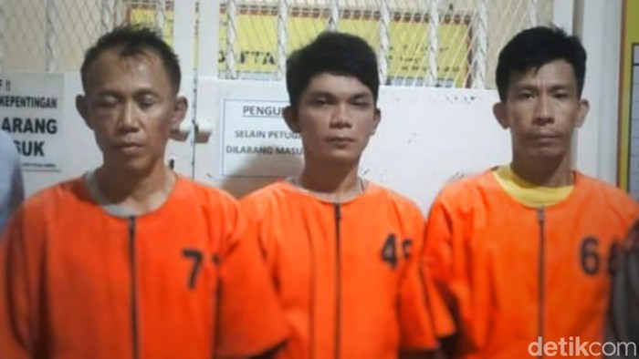 Tampang ketiga perampokan uang Kementerian PUPR jadi tersangka, Jamaluddin (kiri), M Zaini (tengah) dan Darussalam (Kanan)