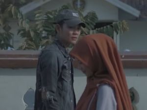 Lirik Lagu Tri Suaka feat Dodhy Kangen-Merayu Tuhan yang Trending