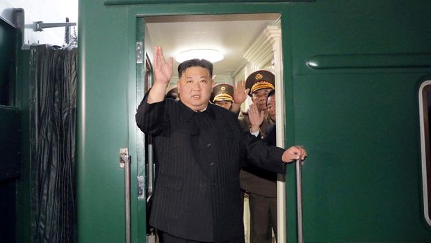 North Korean leader Kim Jong Un waves from a private train as he departs Pyongyang, North Korea, to visit Russia, September 10, 2023, in this image released by North Korea's Korean Central News Agency on September 12, 2023.   KCNA via REUTERS    ATTENTION EDITORS - THIS IMAGE WAS PROVIDED BY A THIRD PARTY. REUTERS IS UNABLE TO INDEPENDENTLY VERIFY THIS IMAGE. NO THIRD PARTY SALES. SOUTH KOREA OUT. NO COMMERCIAL OR EDITORIAL SALES IN SOUTH KOREA.     TPX IMAGES OF THE DAY