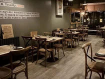 Sedih! Pemilik Restoran Ini Menangis Gegara Tak Ada Tamu yang Datang