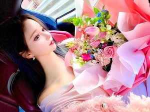 Selebgram Ini Dijuluki Boneka Hidup, Dikira Netizen Hasil Editan
