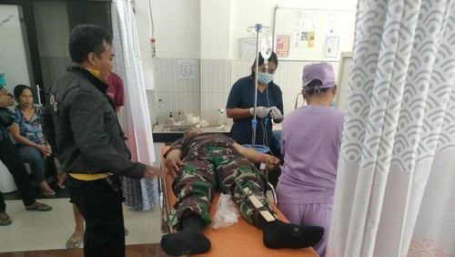 Seorang Babinsa mengalami kecelakaan saat mengawal mobil damkar di Karangasem, Bali.