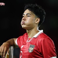 Banyak pemain naturalisasi dalam timnas U-23. Salah satu yang juga sering bikin salfok karena wajah gantengnya adalah Rafael Struick. Ia merupakan penyerang 20 tahun kelahiran Belanda yang juga tergabung dalam klub ADO Den Haag. Foto: Instagram