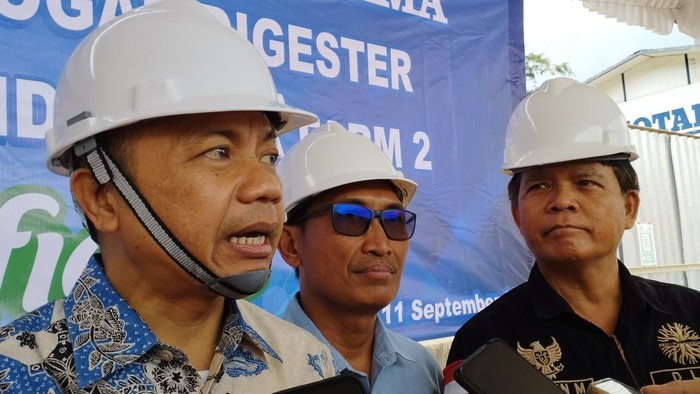 Wabup Blitar Rahmat Santoso usai peletakan batu pertama pembangunan pengolahan biogas Greenfields, Selasa (11/9/2023).