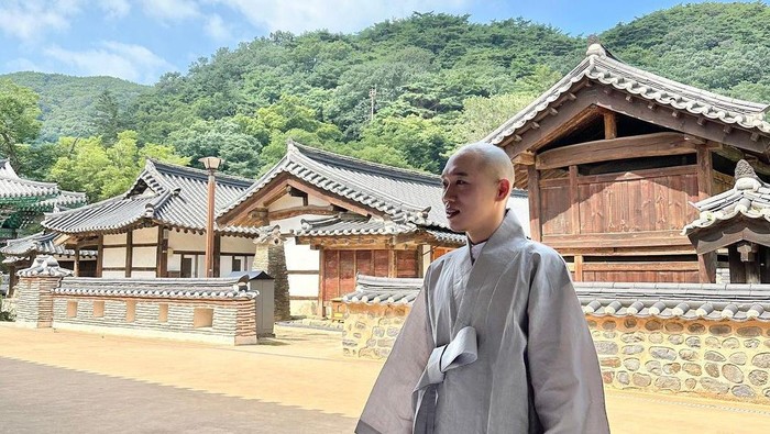 Biksu Ganteng Korea