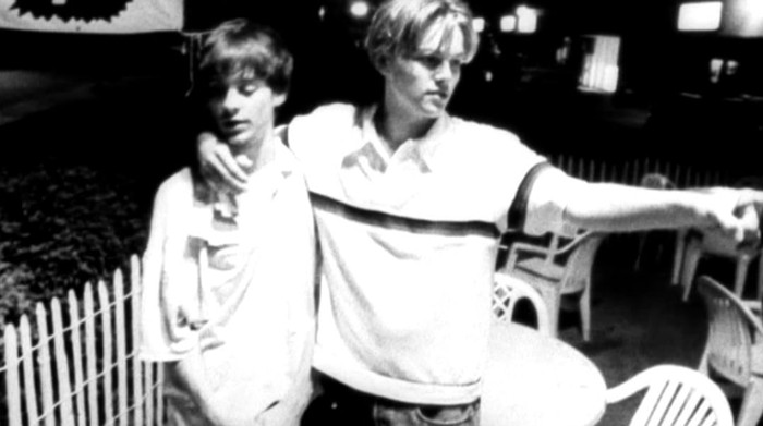 Dons Plum Cuplikan adegan Leonardo DiCaprio di Dons Plum (2001).