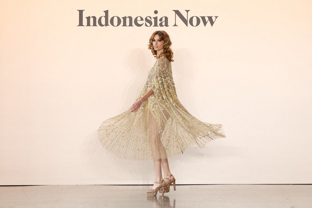 Fashion show Indonesia Now fashion di New York Fashion Week di Spring Studios, New York City, 13 September 2023