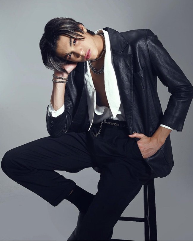 Pria kelahiran 2007 ini mengikuti jejak sang mama di industri hiburan sejak masih belia. Maudy Koesnaedi pun mendukung pilihan putranya itu untuk menjadi model. Foto: Dok. Instagram @eddy_mm