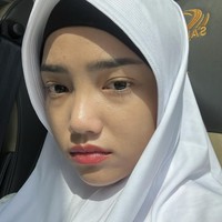 Mantan pacar Thariq Halilintar ini juga ramai mendapatkan doa dari netizen agar segera mendapatkan pasangan. Tetaplah jadi wanita yg kuat dan hebat untuk gala.soal jodoh pasrahkan pada Allah SWT, ucap akun @tari_basuki74. Jangan mau di jodoh2in lagi yaa tii❤️, saut akun @adindasari20_. Masyaallah puas puasin berdoa disana ya tiii semoga pulang dari tanah suci menjadi manusia yg lebih baik lagi, dilancarkan rejekinya dilapangkan sabarnya dipertemukan jodoh yg Sholeh, kayaraya, yang menerima uti dengan baik tulus. Amiin🤲🥺, timpal akun @ardinaarina. Foto: Dok. Instagram @fuji_an.