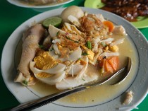 7 Tempat Makan Soto Banjar Enak dan Populer di Banjarmasin