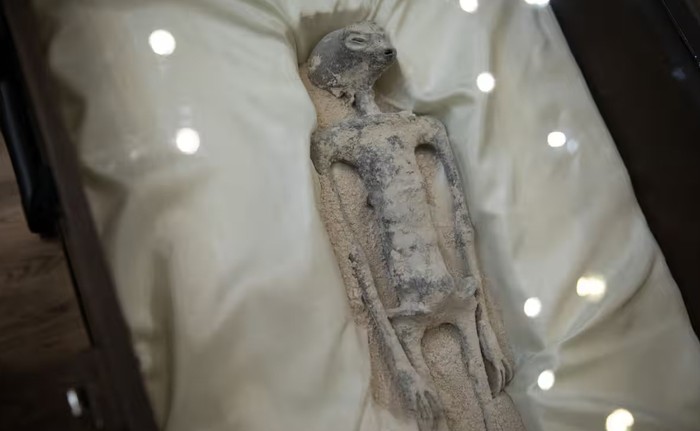 Jasad diduga alien di Meksiko