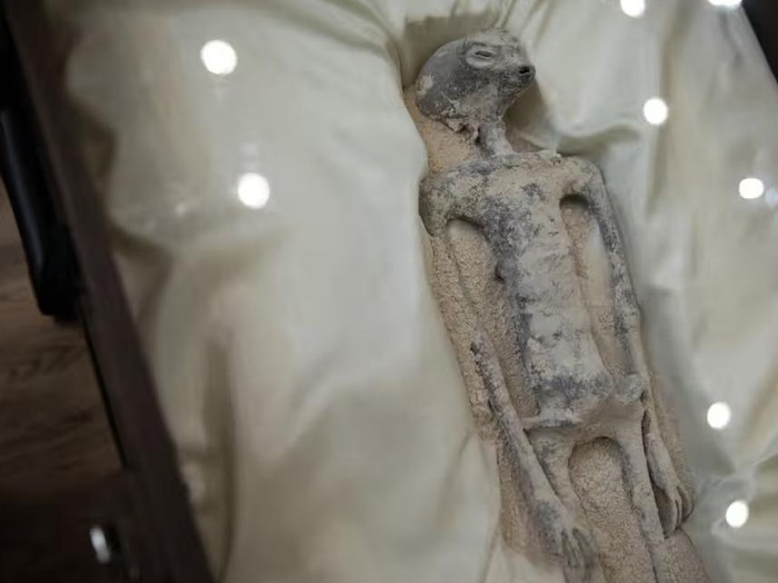 Jasad diduga alien di Meksiko