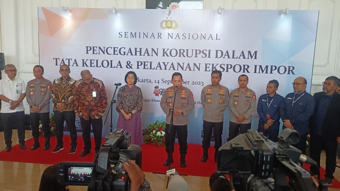 Kapolri Gandeng Menkeu Perbaiki Tata Kelola Ekspor-Impor