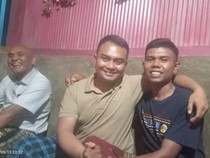 Damainya Sekuriti dengan Kapolsek Komodo Setelah Pemberian Babi dan Uang