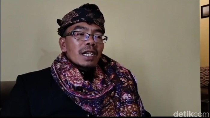 Kepala Desa Ngadisari,  Kecamatan Sukapura, Kabupaten Probolinggo, Sunaryono