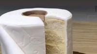 Sepasang pengantin memiliki konsep yang unik dalam pernikahannya. Mereka terinspirasi dari tisu toilet yang langka pada masa pandemi. Foto: deMilked