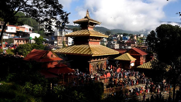 A general view of Gokarna Temple is pictured as devotees gather to offer prayers in memory of their deceased fathers during Kushe Aunse (Father's Day) at Gokarna Temple, in Kathmandu, Nepal September 14, 2023. REUTERS/Monika Malla