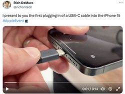 Meme iPhone 15 Pakai USB-C, Sudah Tak Bisa Flexing