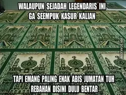Meme Lika-liku Salat Jumat, Ayo yang Khusyuk!