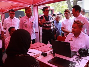 Menkumham Apresiasi Inovasi Layanan Eazy Imigrasi Malang