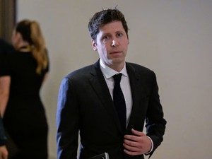 Bos ChatGPT Mau Kuasai Perusahaan Roket, Tantang Elon Musk?