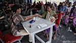 Antrean Sembako Subsidi Membludak di Jakarta Utara, Begini Situasinya
