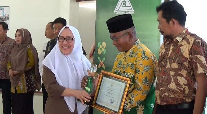 Penghargaan Adibuana Carbon Award