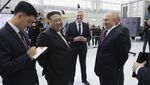 Potret Akrab Kim Jong Un dan Putin di Pusat Antariksa Rusia