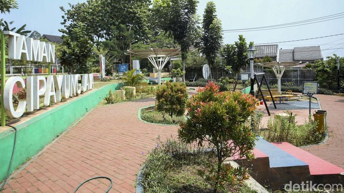 Begini kondisi Taman Cipayung, Depok, Kamis (14/9/2023). Taman tersebut viral lantaran video warga yang menyebut terdapat tisu magic di taman.