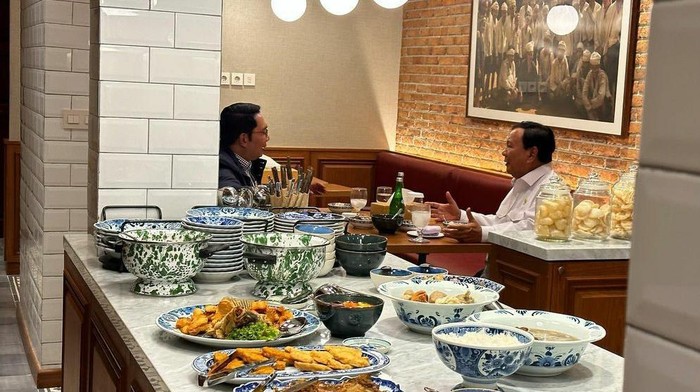 Prabowo makan malam bareng Ridwan Kamil
