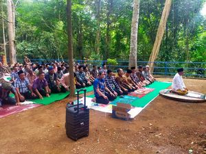 Hukum Sholat Istisqa Minta Hujan Sesuai Ajaran Nabi Muhammad SAW
