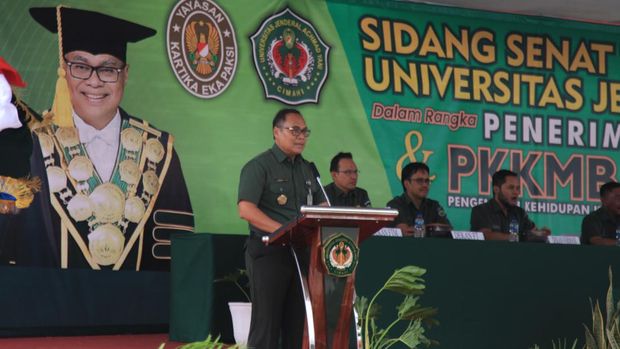 Sidang Senat Unjani.