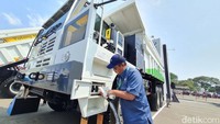 Truk listrik itu dihadirkan untuk industri pertambangan. 