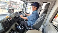 Truk ini dibekali dengan baterai lithium iron phosphate berkapasitas 350-530 kWh. 