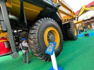 Spesifikasi Ban Truk Tambang XCMG yang Harganya Rp 250 Juta, Isi Angin Butuh Seharian