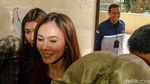 Wulan Guritno Tebar Senyum Penuhi Panggilan Bareskrim