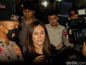 Siskaeee Bantah Mangkir soal PH Film Porno, Wulan Guritno Diperiksa Kasus Judi Online