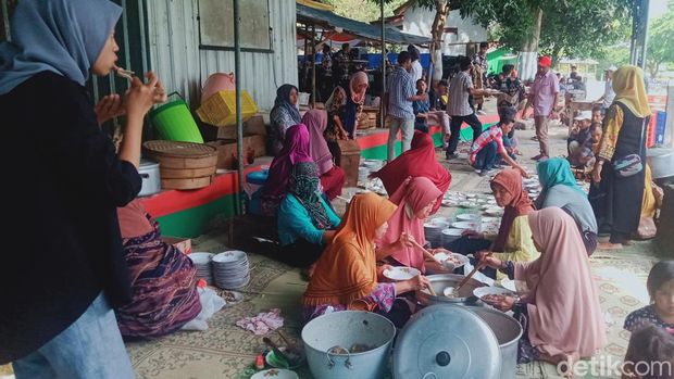 Acara tradisi Bersih Sendang Sinongko, Desa Pokak, Kecamatan Ceper, Klaten, Jumat (15/9/2023).