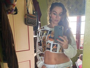 Dikucilkan karena Tolak Vaksin COVID, Aktris Ini Terpaksa Beralih ke OnlyFans