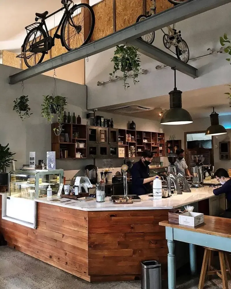 Habis Gowes Wajib Mampir Ngopi Seru di 5 Tempat Ini